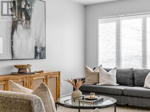 150 Gowan Avenue, Toronto, ON - Indoor Photo Showing Living Room
