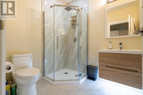 35A Broadview Avenue, Mississauga, ON - Indoor Photo Showing Bathroom