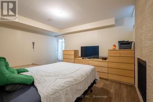 35A Broadview Avenue, Mississauga, ON - Indoor Photo Showing Bedroom
