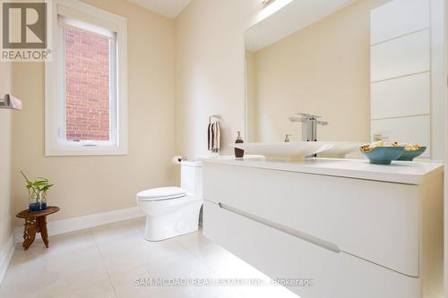 35A Broadview Avenue, Mississauga, ON - Indoor Photo Showing Bathroom