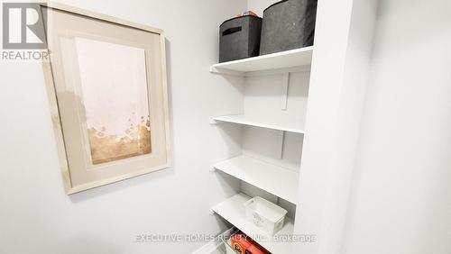 7 Spokanne Street, Brampton, ON - Indoor