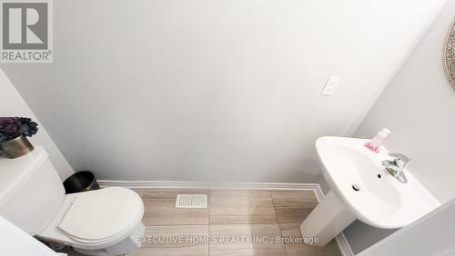 7 Spokanne Street, Brampton, ON - Indoor Photo Showing Bathroom