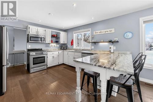 42004 Highway 3, Wainfleet, ON - Indoor Photo Showing Kitchen With Upgraded Kitchen