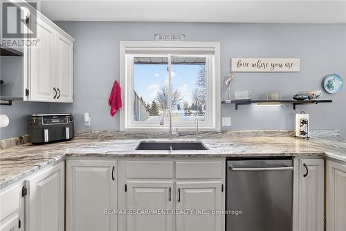 42004 Highway 3, Wainfleet, ON - Indoor Photo Showing Kitchen