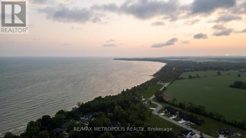 7041 Blue Coast Heights, Plympton-Wyoming, ON 