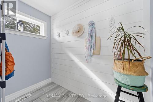 75 John Meyers Road, Quinte West (Sidney Ward), ON - Indoor Photo Showing Laundry Room