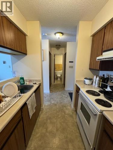 1335 Alpine Drive Unit# 209B, Elkford, BC - Indoor Photo Showing Kitchen