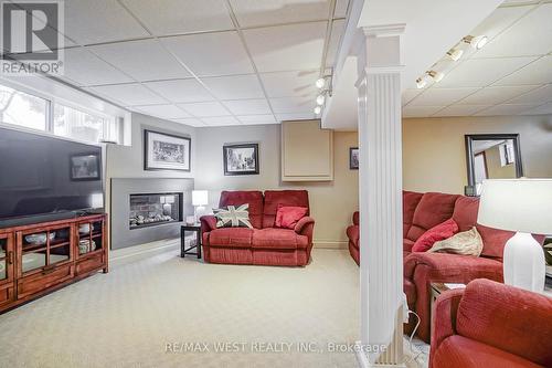 892 Sixth Street, Mississauga, ON - Indoor