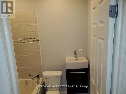 1762 Keele Street, Toronto, ON - Indoor Photo Showing Bathroom