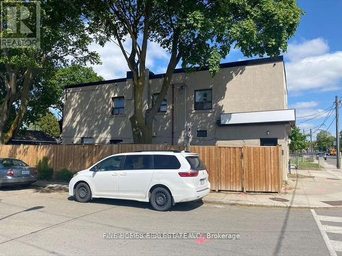 1762 Keele Street, Toronto, ON - Outdoor