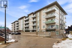 413 - 16 MARKLE CRESCENT  Hamilton, ON L9G 0H4