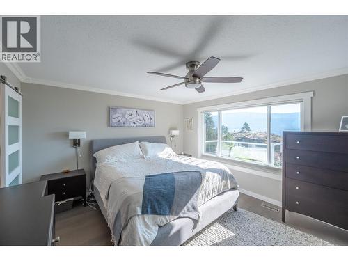 150 Sumac Ridge Drive, Summerland, BC - Indoor Photo Showing Bedroom