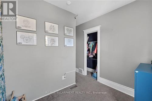 207 Edgemont Street S, Hamilton, ON - Indoor Photo Showing Other Room