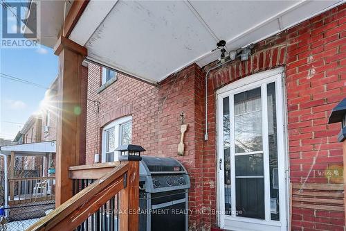 207 Edgemont Street S, Hamilton, ON - Outdoor With Exterior