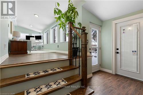 18 Flanders Avenue, St. Catharines, ON - Indoor Photo Showing Other Room