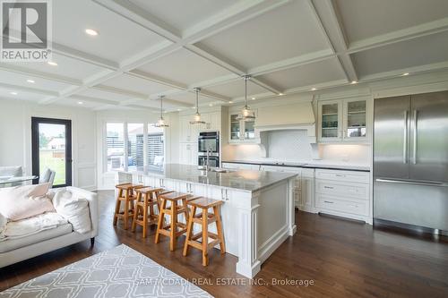 1046 Concession 6 Road W, Hamilton, ON - Indoor Photo Showing Kitchen With Upgraded Kitchen