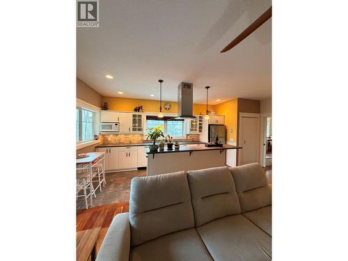 3970 Talin Place, Eagle Bay, BC - Indoor