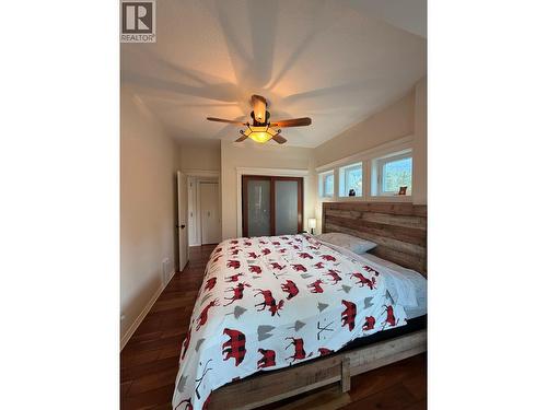 3970 Talin Place, Eagle Bay, BC - Indoor Photo Showing Bedroom