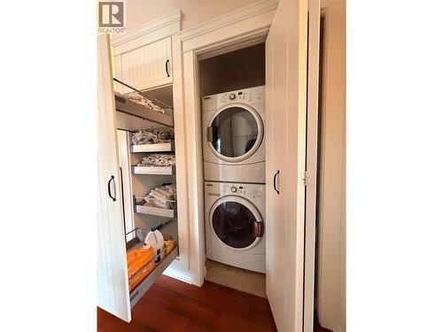 3970 Talin Place, Eagle Bay, BC - Indoor Photo Showing Laundry Room