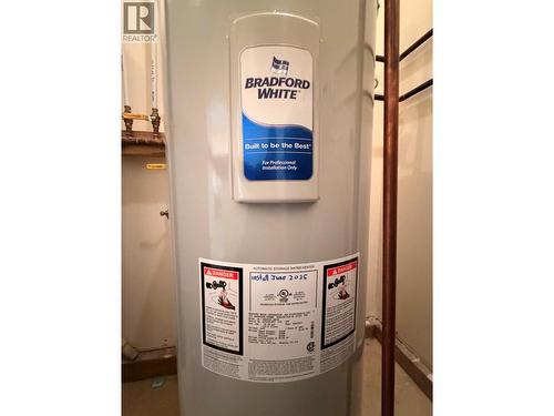 3970 Talin Place, Eagle Bay, BC - Indoor Photo Showing Basement