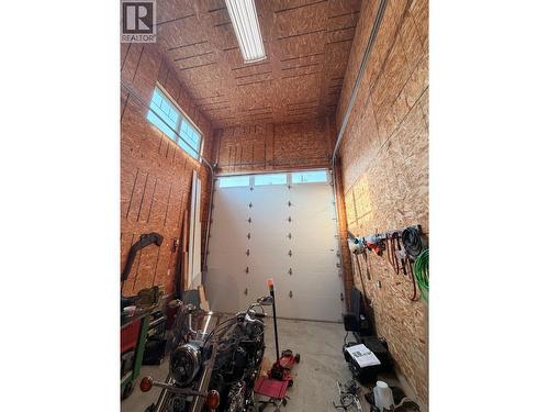 3970 Talin Place, Eagle Bay, BC - Indoor Photo Showing Garage