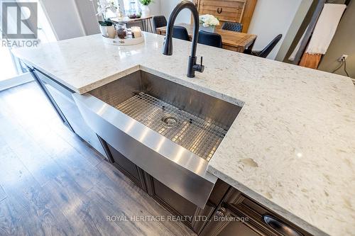 92 Zachary Place, Whitby (Brooklin), ON - Indoor Photo Showing Kitchen
