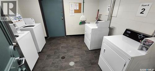 34 15 Assiniboine Drive, Saskatoon, SK - Indoor Photo Showing Laundry Room
