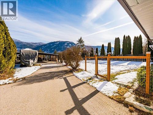 2329 5Th Avenue, Castlegar, BC - Outdoor With View