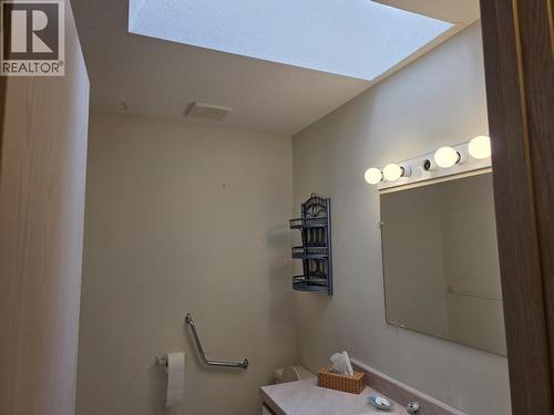 6660 21St Street, Grand Forks, BC - Indoor