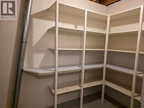 6660 21St Street, Grand Forks, BC - Indoor With Storage