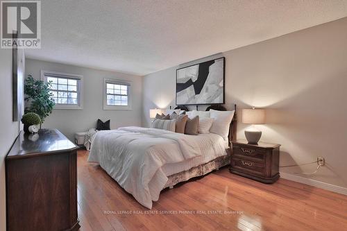 2289 Beejay Court, Mississauga, ON - Indoor Photo Showing Bedroom