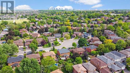 2289 Beejay Court, Mississauga, ON - Outdoor With View
