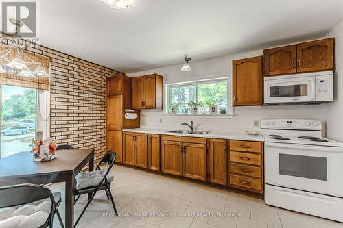 332 Baxter Loop Road, Georgian Bay, ON - Indoor Photo Showing Kitchen With Double Sink