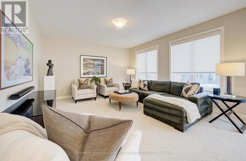 24 Festival Way, Hamilton, ON - Indoor Photo Showing Living Room