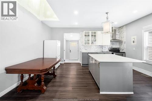 1139 Wellington, Windsor, ON - Indoor Photo Showing Kitchen With Upgraded Kitchen