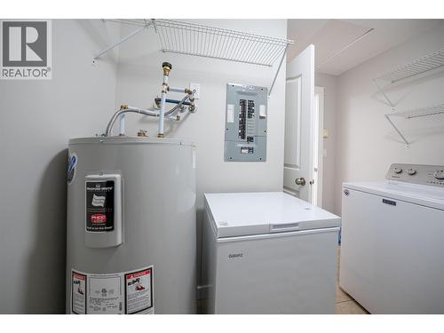301 Browne Road Unit# 312, Vernon, BC - Indoor Photo Showing Laundry Room