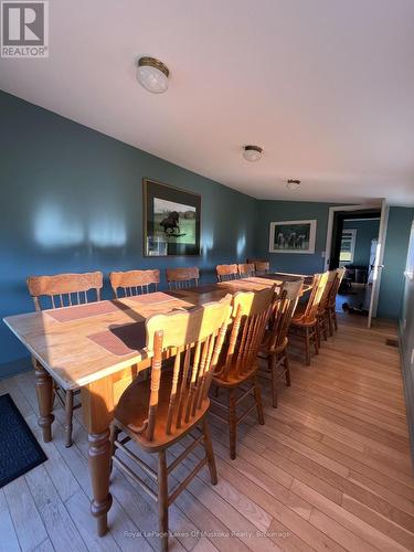 2245 Ahmic Lake Road, Magnetawan, ON - Indoor Photo Showing Dining Room
