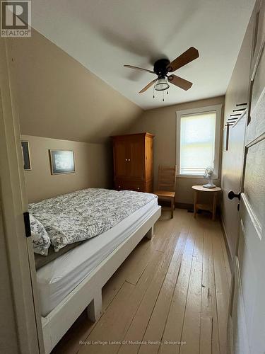 2245 Ahmic Lake Road, Magnetawan, ON - Indoor