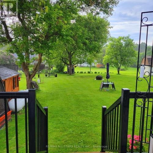 10268 Ravenshoe Road, Georgina (Baldwin), ON - Outdoor