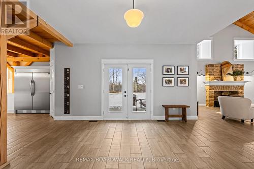 Foyer and exit to side yard - Main Level - 4701 4Th Concession Road, Augusta, ON - Indoor