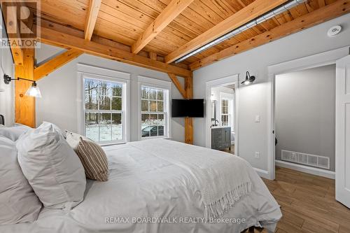 Primary Bedroom - Main Level - 4701 4Th Concession Road, Augusta, ON - Indoor Photo Showing Bedroom