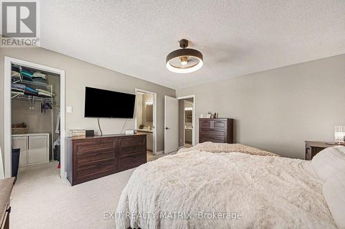 39 Lapointe Boulevard, Russell, ON - Indoor Photo Showing Bedroom