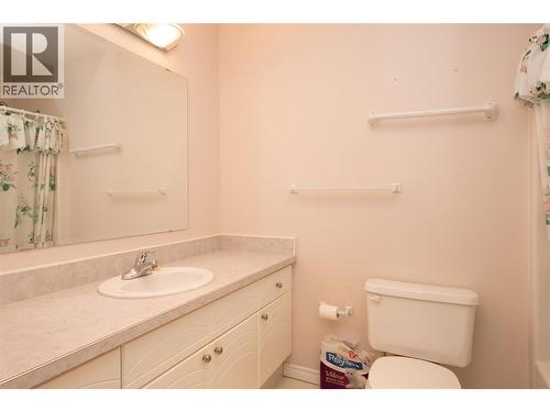 8416 Jubilee Road Unit# 306, Summerland, BC - Indoor Photo Showing Bathroom