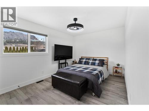 932 Mccartney Road, West Kelowna, BC - Indoor Photo Showing Bedroom