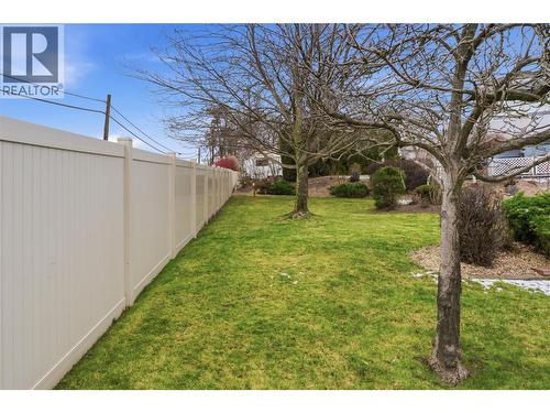 124 Sarsons Road Unit# 17, Vernon, BC - Outdoor