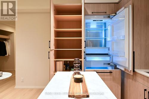 101 - 109 Erskine Avenue, Toronto, ON - Indoor