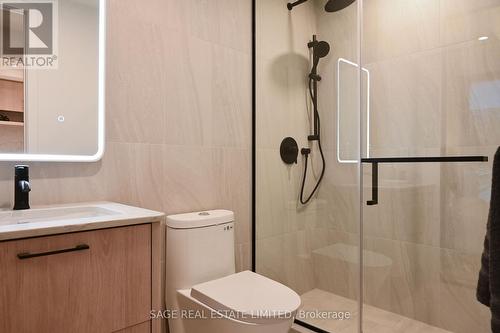 101 - 109 Erskine Avenue, Toronto, ON - Indoor Photo Showing Bathroom