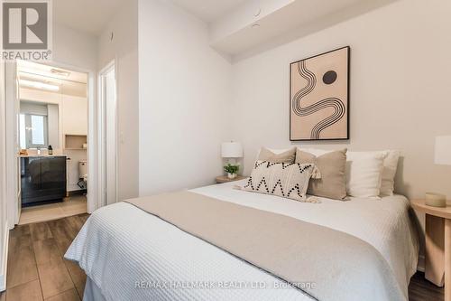 2401 E - 70 Princess Street, Toronto, ON - Indoor Photo Showing Bedroom