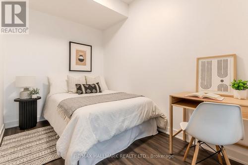 2401 E - 70 Princess Street, Toronto, ON - Indoor Photo Showing Bedroom