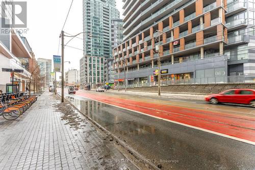 22B - 22 Bathurst Street, Toronto, ON 